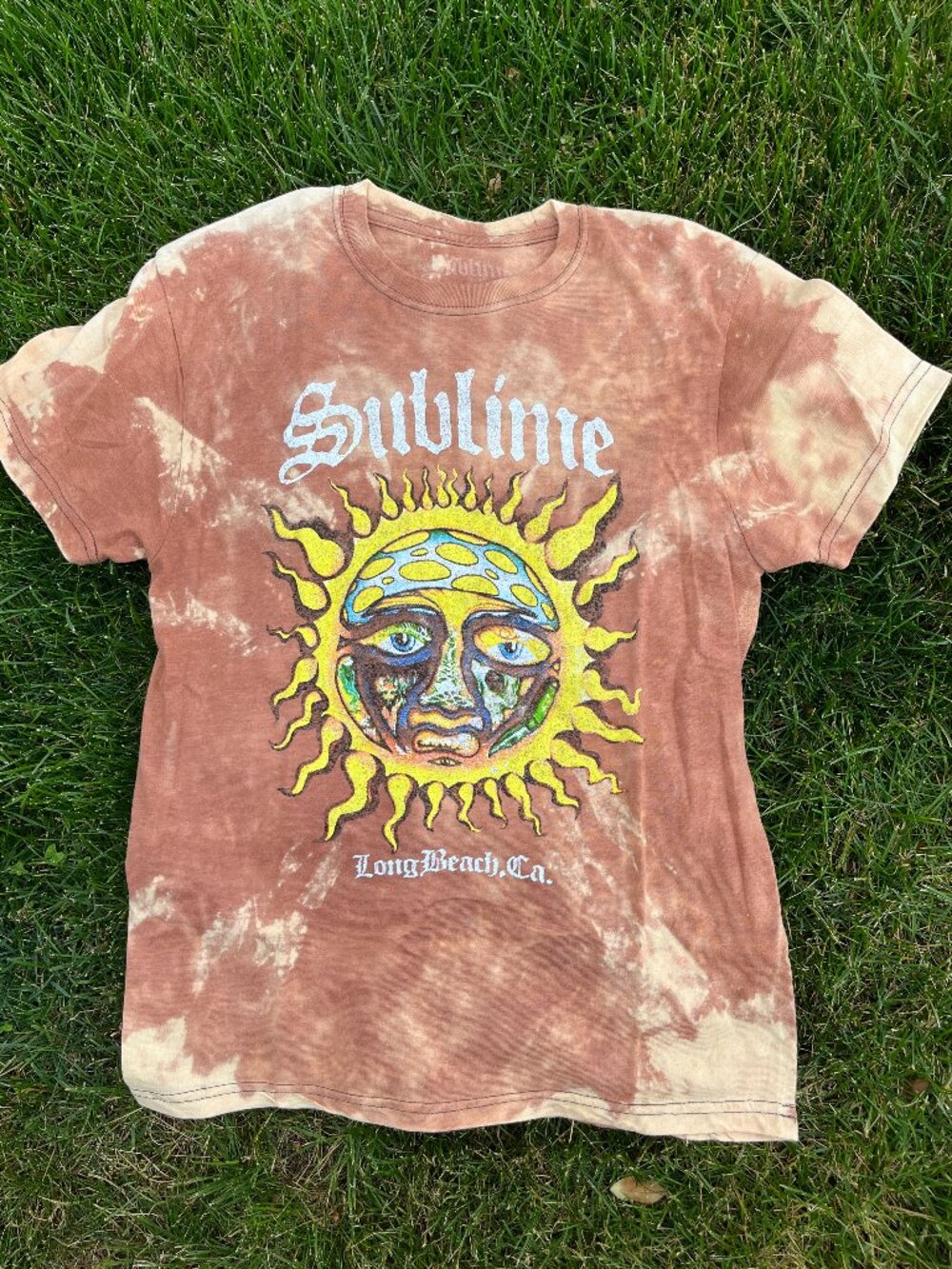 NWOT Women's Medium Sublime Bleach Dye Band T-Shirt